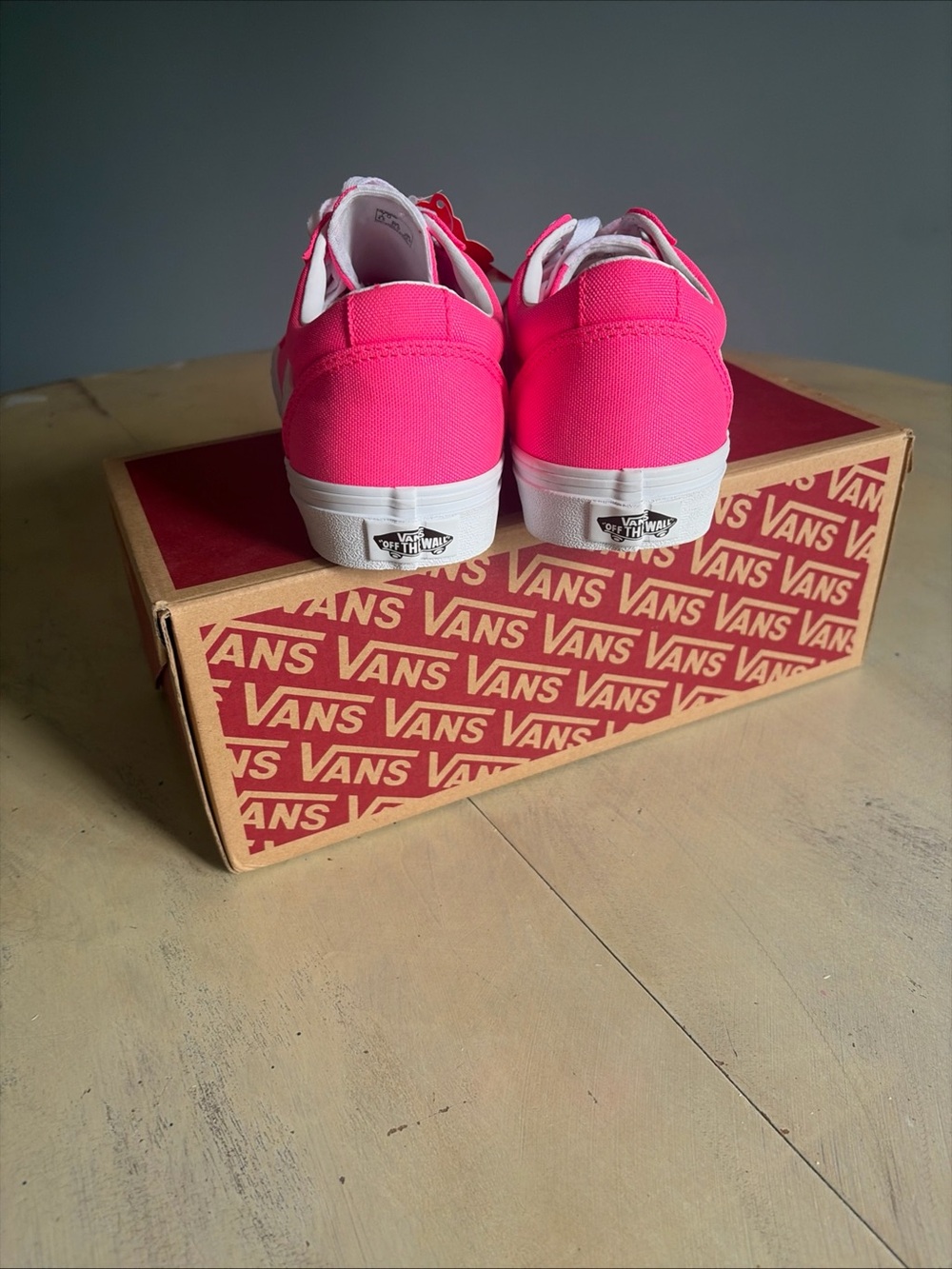 VANS Old Skool Pink/White Canvas Low Top Lace-Up Sneakers Women’s US Size 7 NWT - Picture 6 of 10